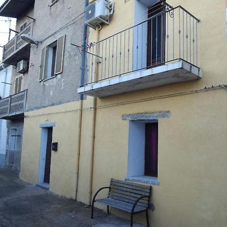 Monti Di Bo Apartman Aggius Kültér fotó