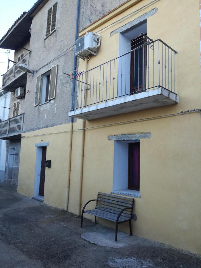 Monti Di Bo Apartman Aggius Kültér fotó